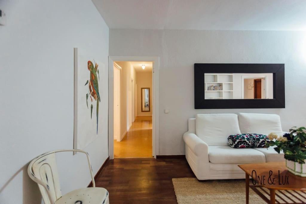O&L Aire - Spacious And Bright Apartment In The Heart Of Sevilla Buitenkant foto
