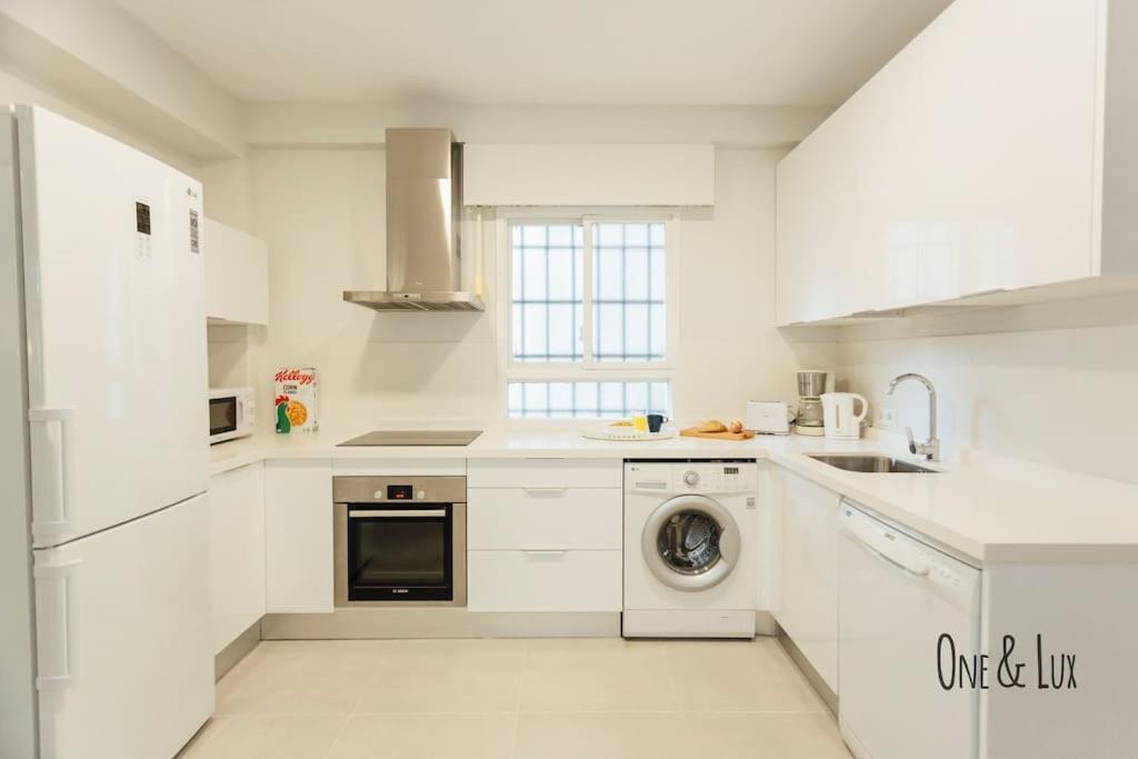 O&L Aire - Spacious And Bright Apartment In The Heart Of Sevilla Buitenkant foto